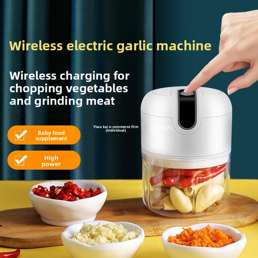 Pumpkin puree machine grinds garlic